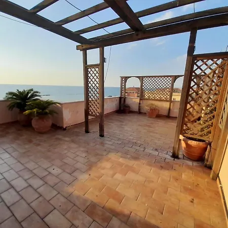 La Terrazza Di Nerone شقة آنسيو